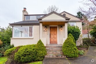 Building Photo - 3046 13th Ave W