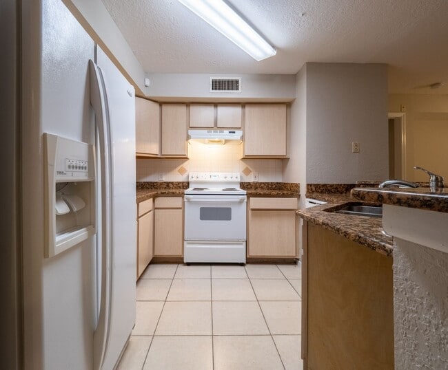 Bona Vista - 831 CW 104 - Bona Vista - 831 CW 104 Apartment