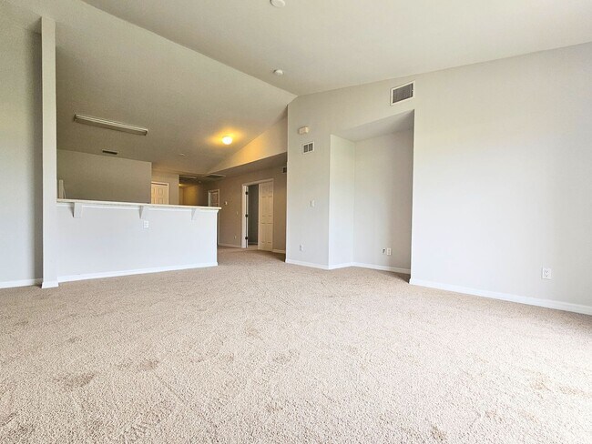 Building Photo - Charming 3-Bedroom Home in Convenient Lehi...