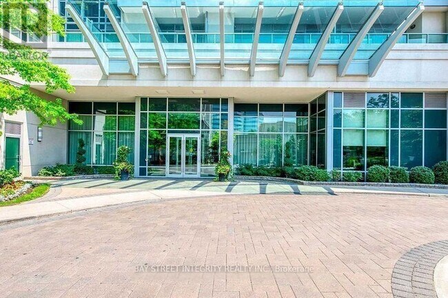 Building Photo - 17-1117 Anndale Dr