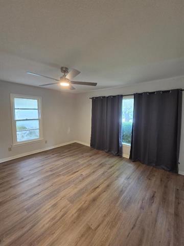 Foto del edificio - 8109 Tinsley Ln