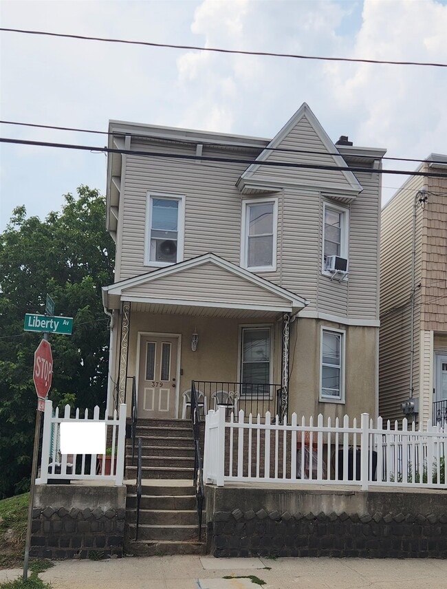 Building Photo - 379 Liberty Ave