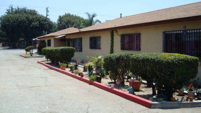 Foto del edificio - 1371-1381 S Reservoir St