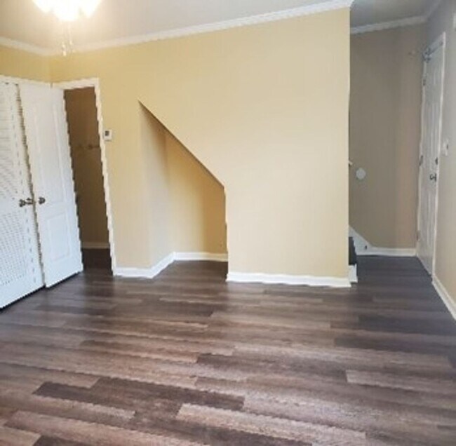 Building Photo - Charming 3BR Townhome in Tuscaloosa, Alabama