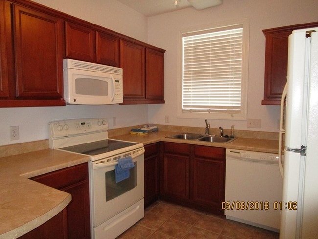 Foto del edificio - 1345 Davenport Dr