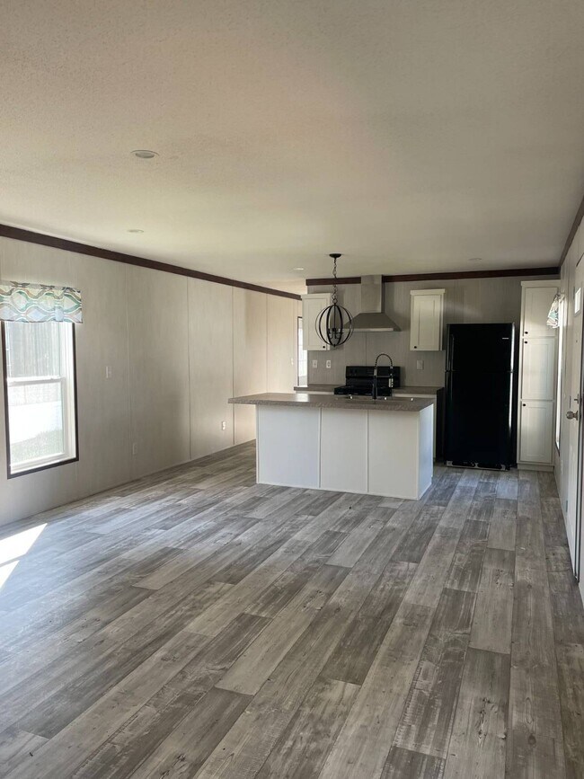 Building Photo - 1839 Blue Ridge Dr
