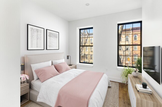 Foto del edificio - 1556 Greene Ave