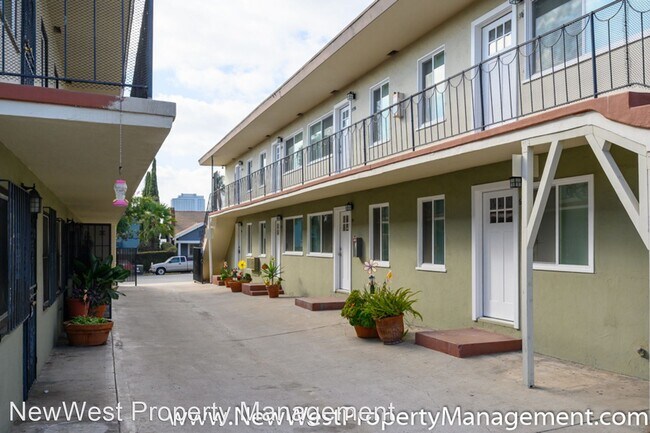 Building Photo - 1 br, 1 bath House - 555 22nd St