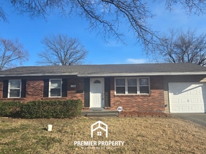 Building Photo - 7358 Naples Dr