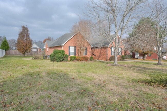 Building Photo - 313 Brewster Ct