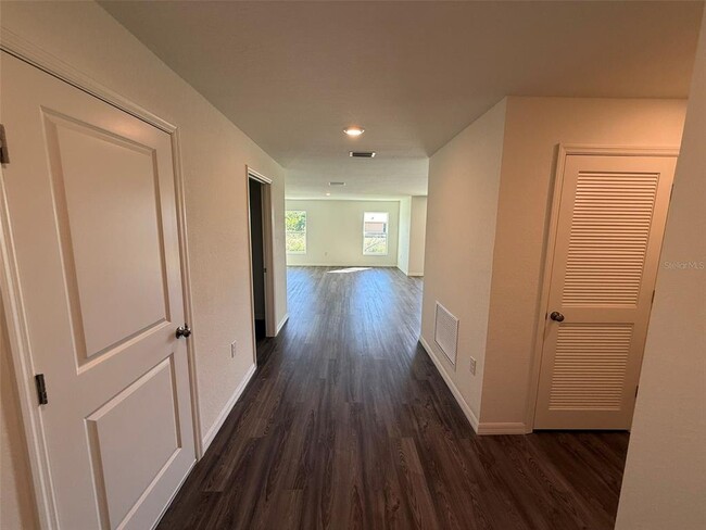 Foto del edificio - 13453 Kitchener Ave