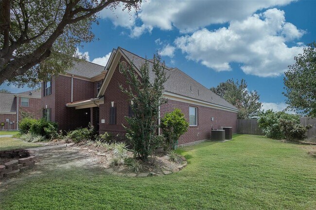 Building Photo - 19019 Azalea Glen Ct
