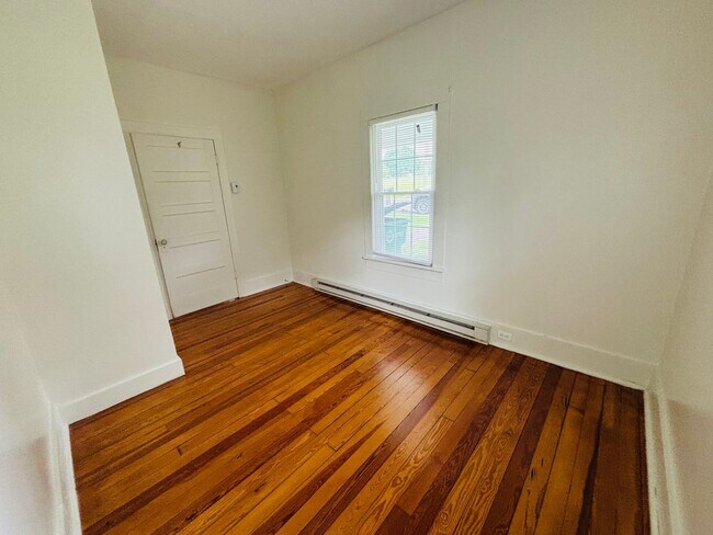 Foto del edificio - 925 Forest St