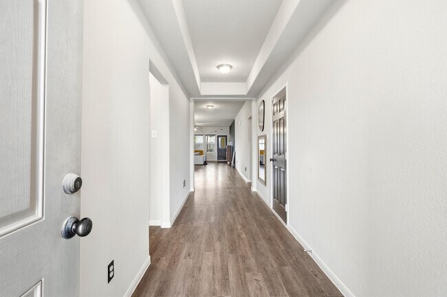 Foto del edificio - 6303 Cambrai Wood Ln