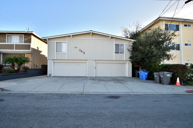 Building Photo - 2618 Mathews Ave