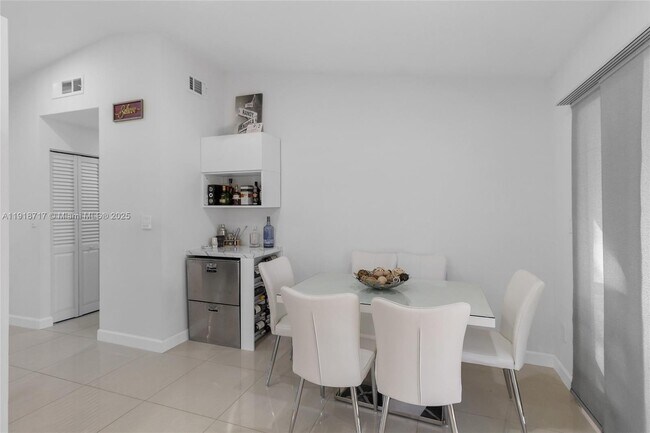 Foto del edificio - 4456 SW 136th Pl