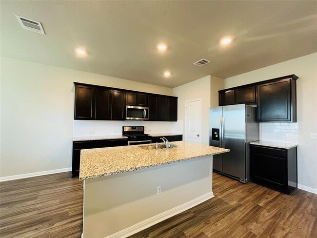 Building Photo - 121 Arrowhead Vine St