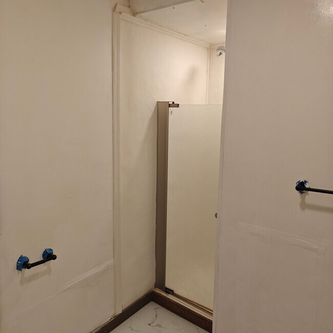 Building Photo - 1132 Church Ave