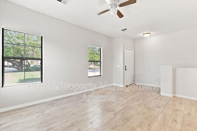 Foto del edificio - 4423 E McLellan Rd