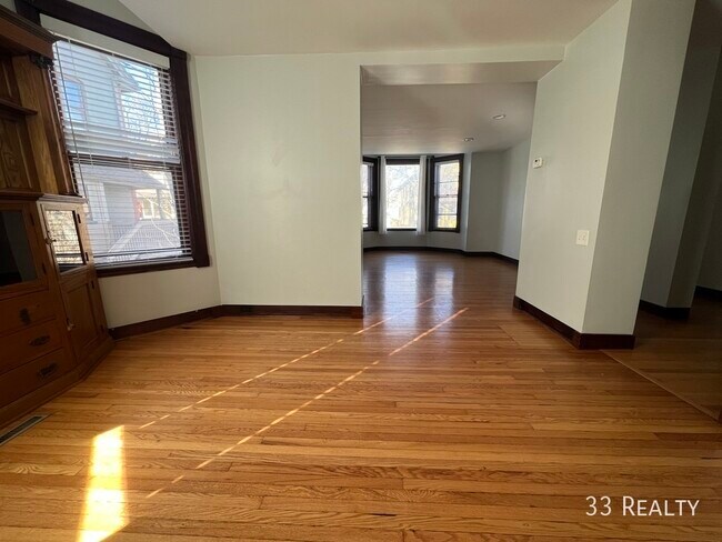 Foto del edificio - 919 Pleasant St