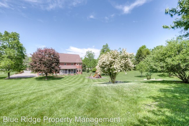 Building Photo - 1029 Stagshaw Ln