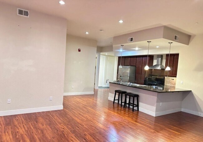 Building Photo - Long Realty & Property Management - Bluepr...