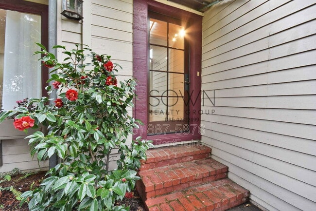 Building Photo - 386 Cerrito Ave