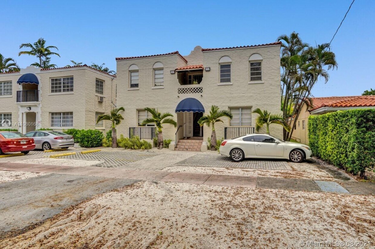 Primary Photo - 931 Catalonia Ave