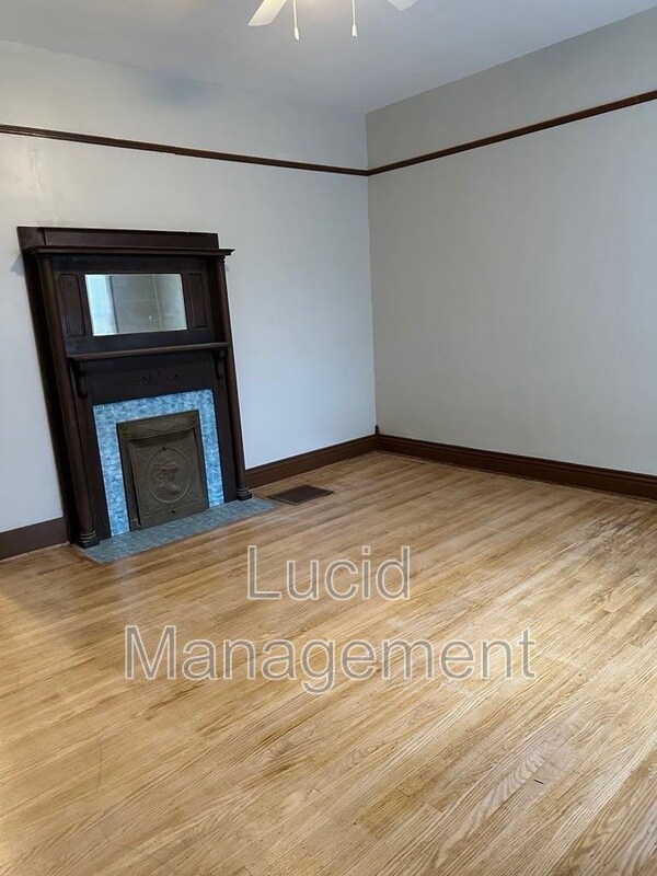 Foto del edificio - 3324 Vetter Ave