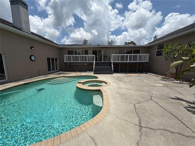 Building Photo - 7941 Sycamore Dr