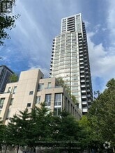 Building Photo - 500-500 Sherbourne St