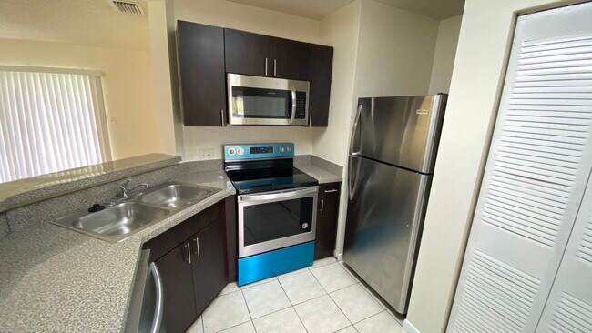 Foto del edificio - 3417 NW 44th St