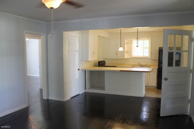 Foto del edificio - 2 br, 1 bath House - 817 Live Oak St