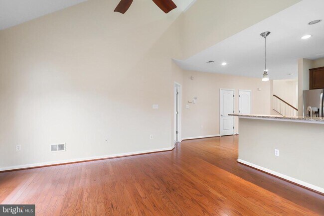 Building Photo - 44306 Stableford Square