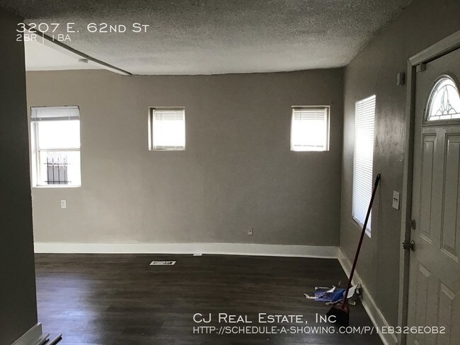 Foto del edificio - 3207 E 62nd St