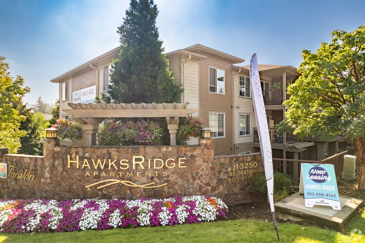 Foto principal - Hawks Ridge Apartments