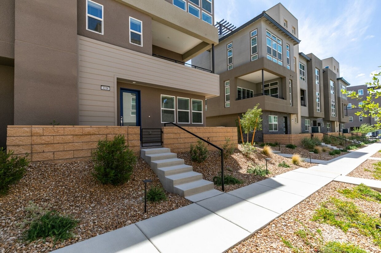 Primary Photo - Stunning 4-Level Townhome in Inspirada | R...