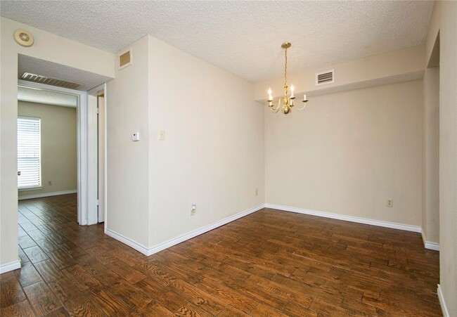Building Photo - 13302 Audelia Rd