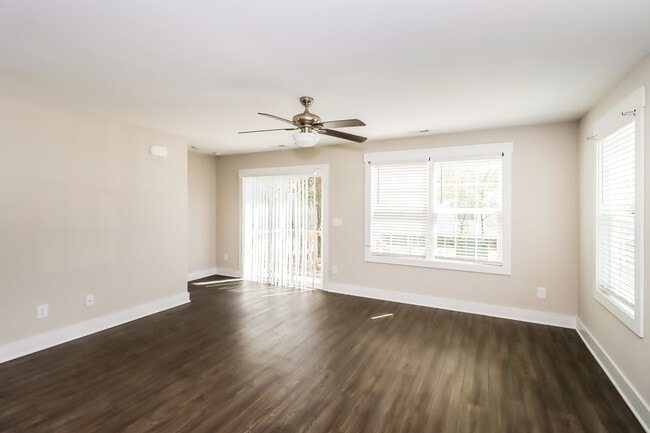 Foto del edificio - 1020 N Oakwood St