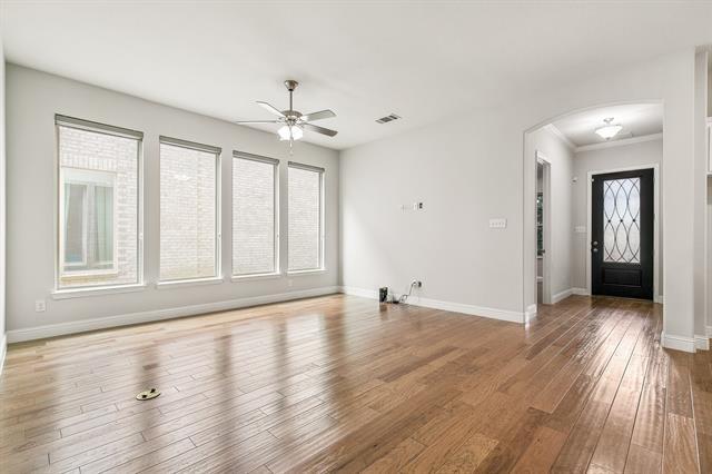 Foto del edificio - 17652 Sequoia Dr