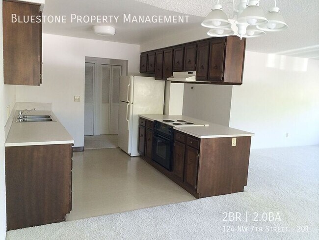 Foto del edificio - 124 NW 7th St