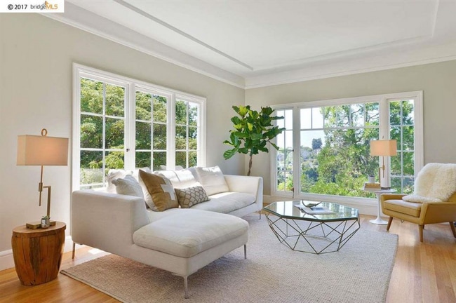 Building Photo - 4121 Greenwood Ave