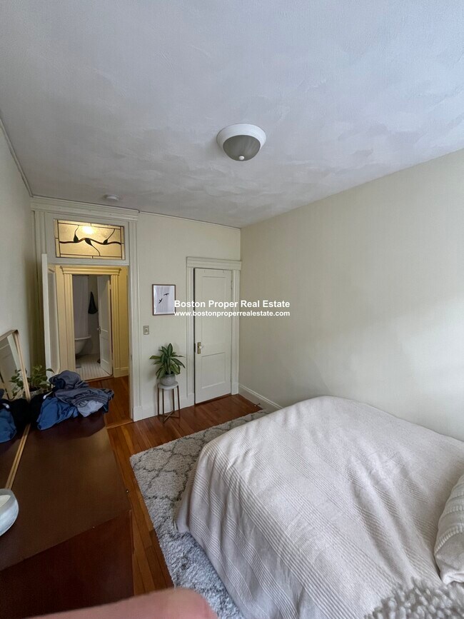 Foto del edificio - 124 Peterborough St