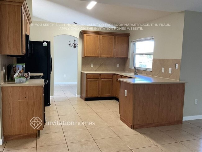 Building Photo - 427 Biscayne Ave NW