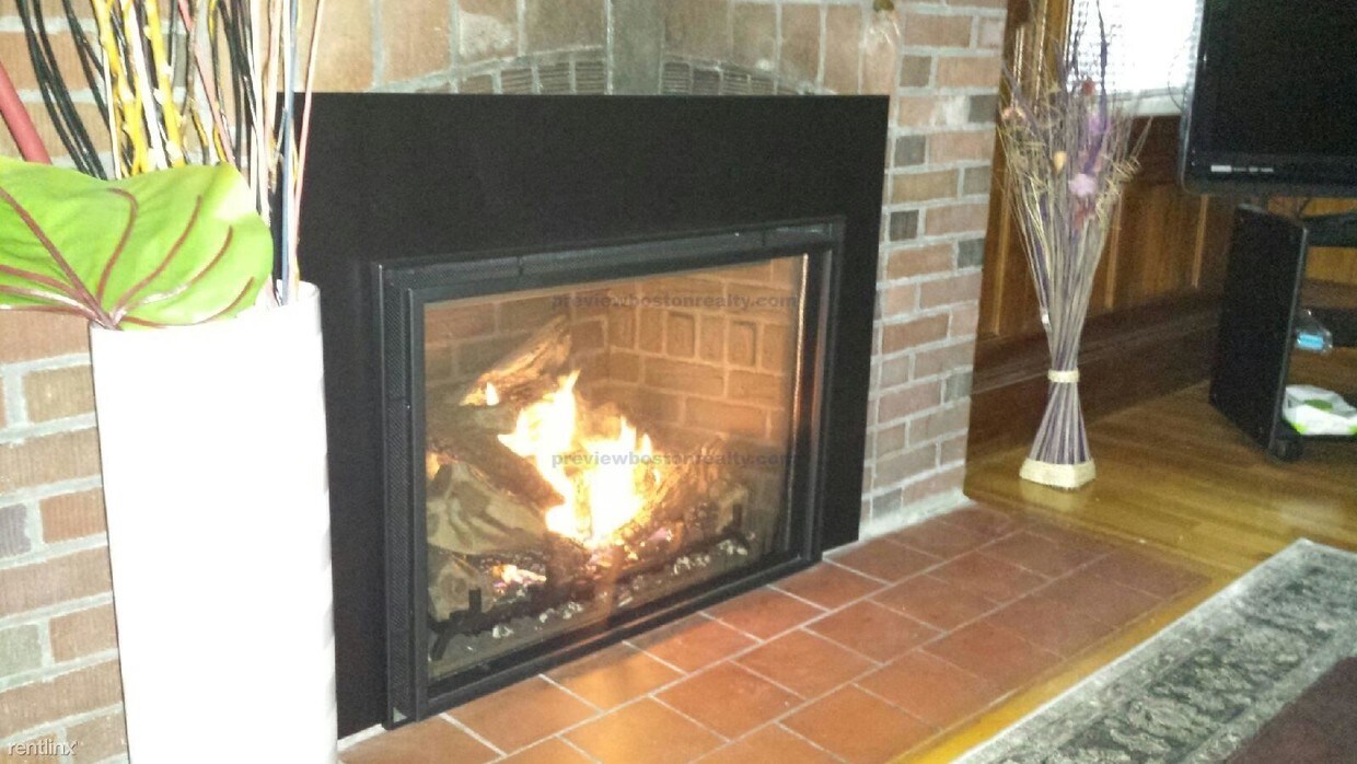 Primary Photo - 96 COLBORNE Rd