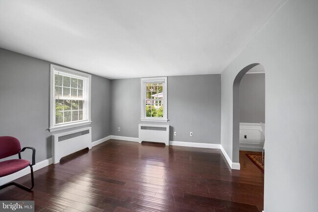 Foto del edificio - 21 Pickwick Ln
