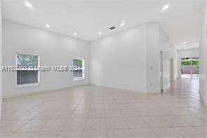 Foto del edificio - 11250 NW 61st St