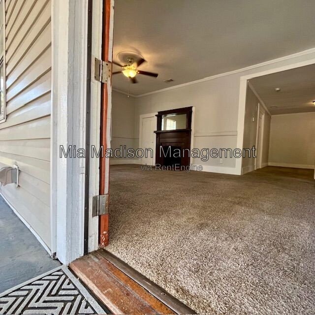 Building Photo - 211 W 59th St
