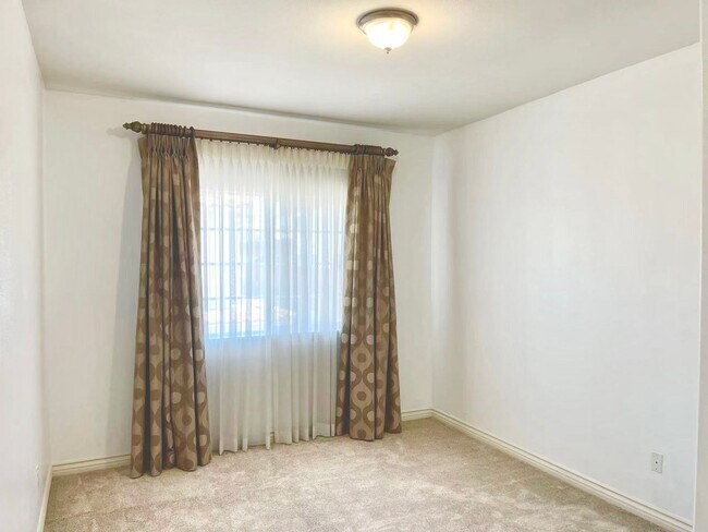 Foto del edificio - San Gabriel 3 beds 2.5 bathrooms for lease