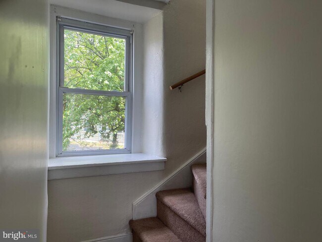 Foto del edificio - 46 Blanchard Rd